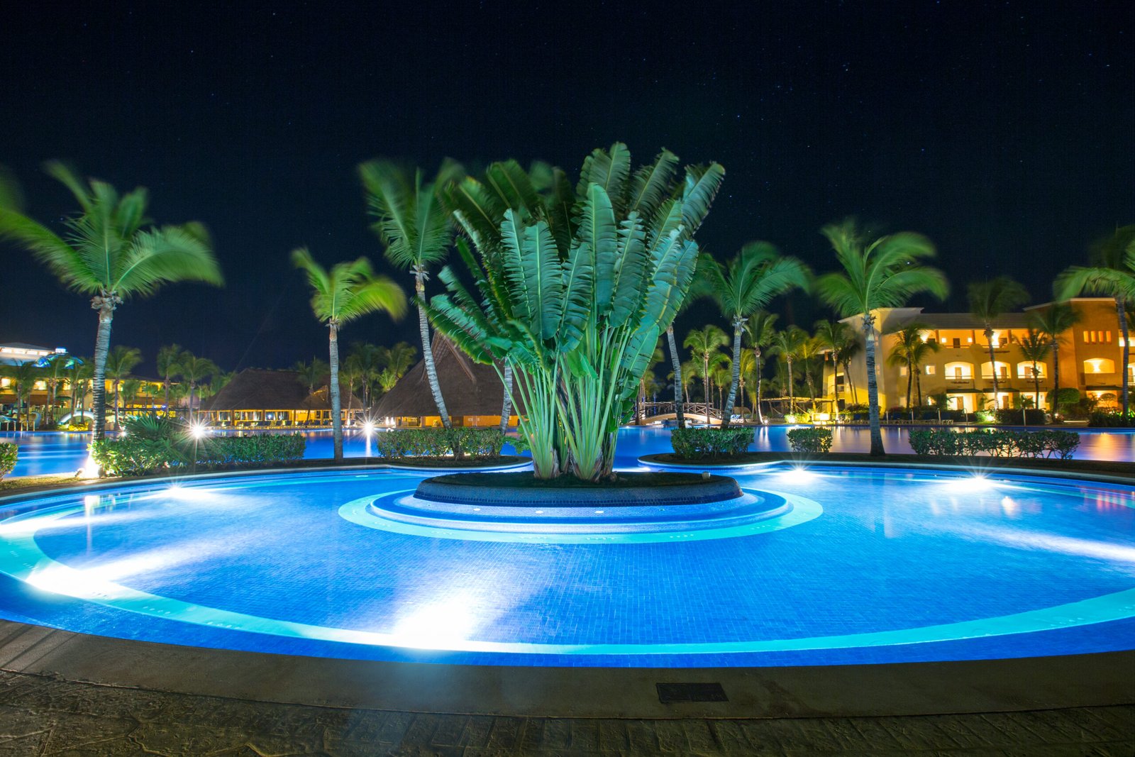 Projecteur LED piscine