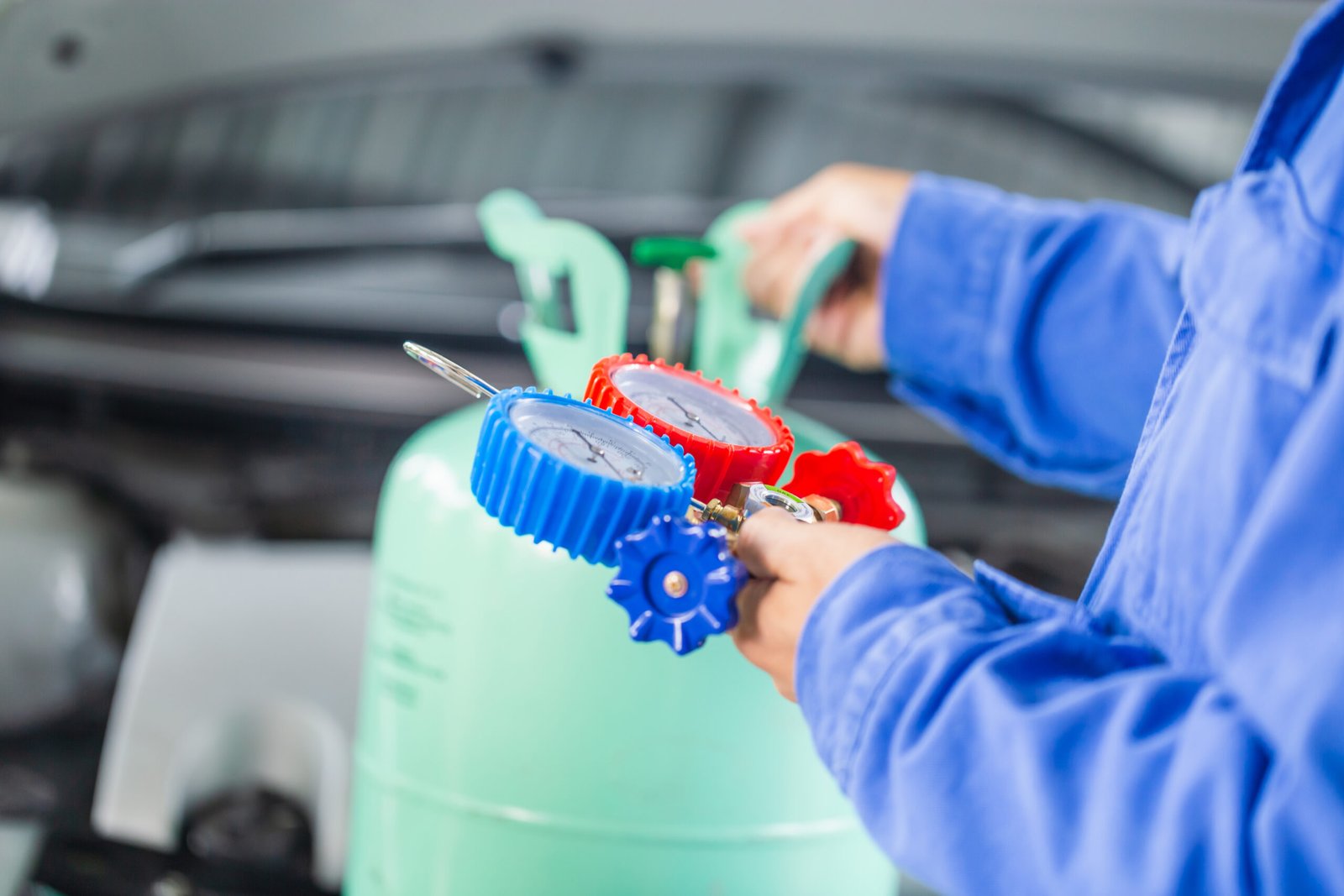 Gaz réfrigérant R32 vs R410A : quel impact pour votre climatiseur ?