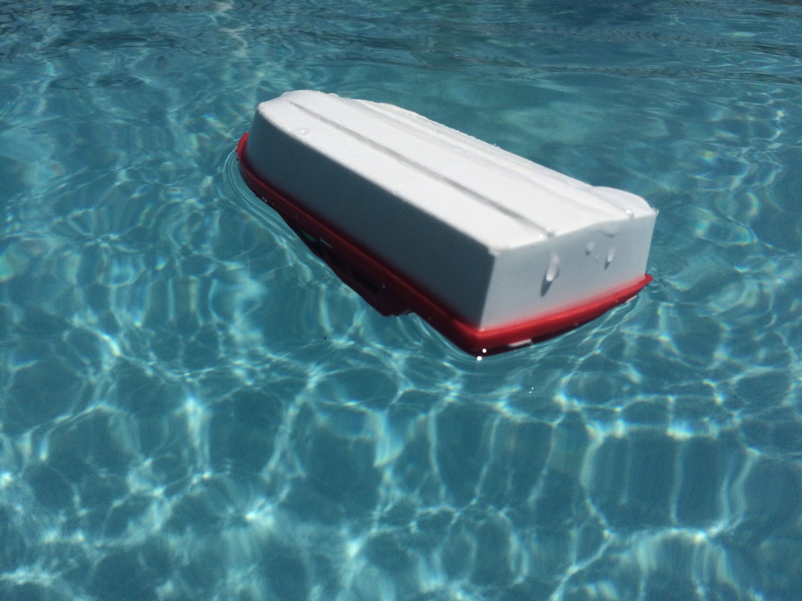 Robot de piscine : Électrique, hydraulique ou solaire ?