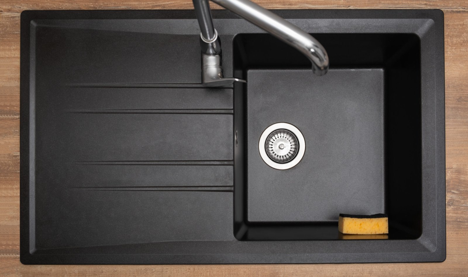 Évier sous plan : installation et avantages esthétiques
