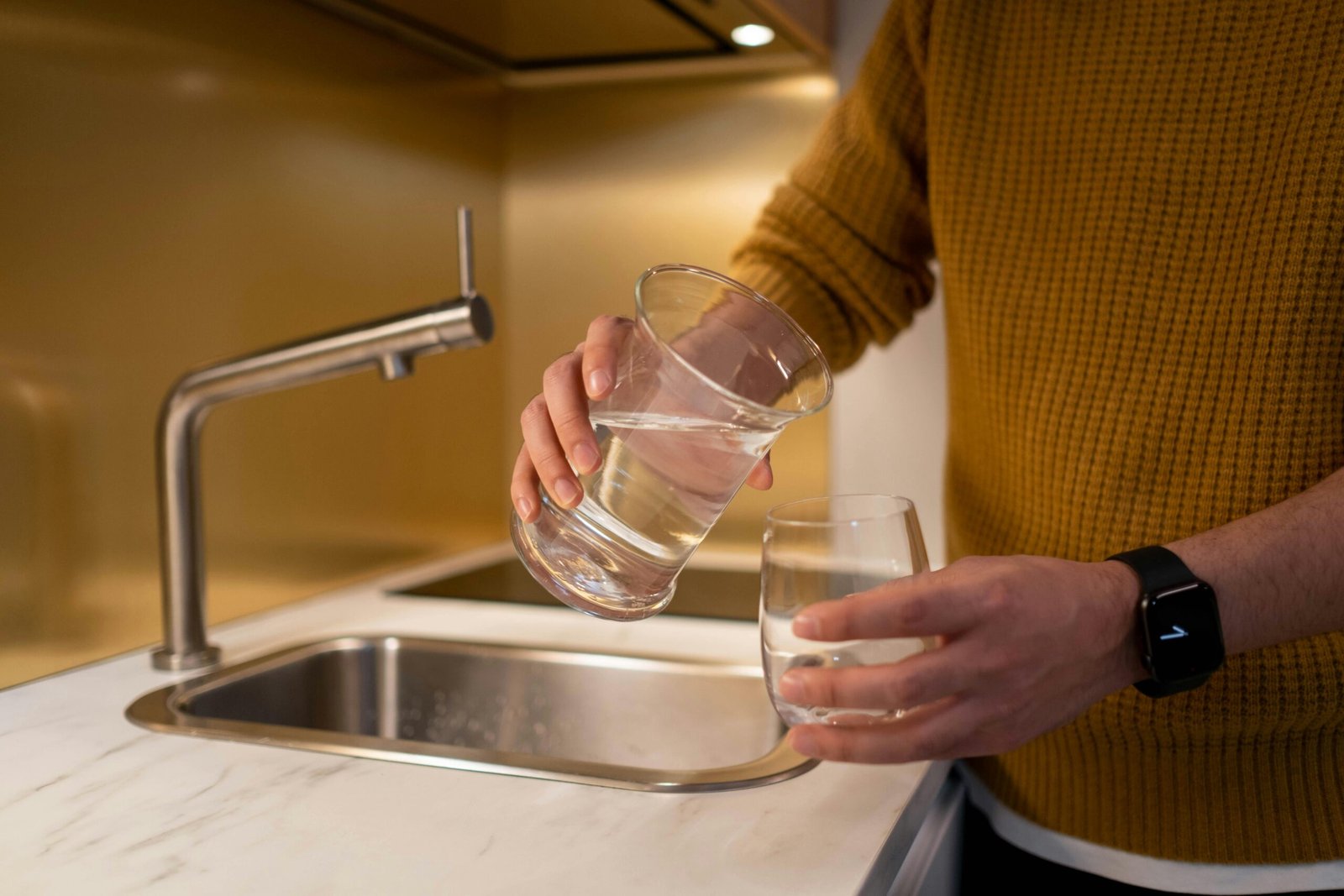 Robinet osmoseur sous évier : installation et raccordement pas à pas