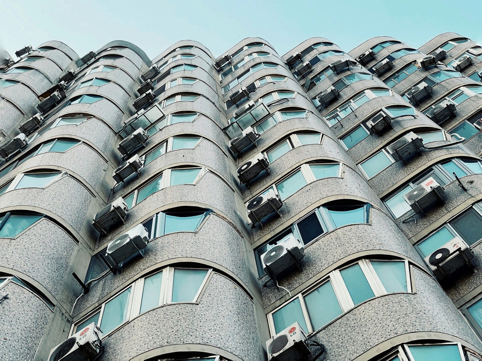 Climatiseur gainable : avantages esthétiques pour l'habitat moderne
