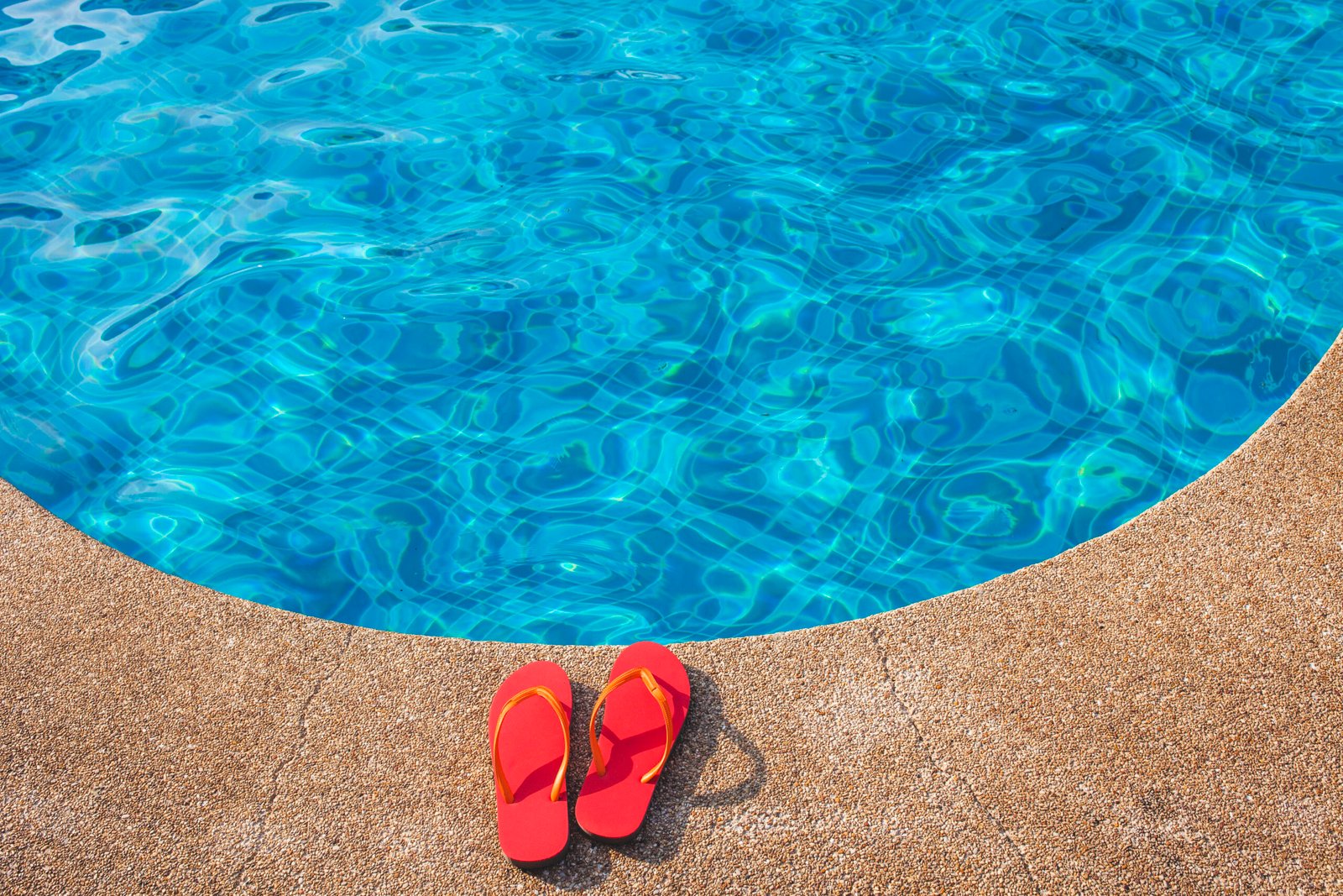 Alarme piscine : types, normes et installation