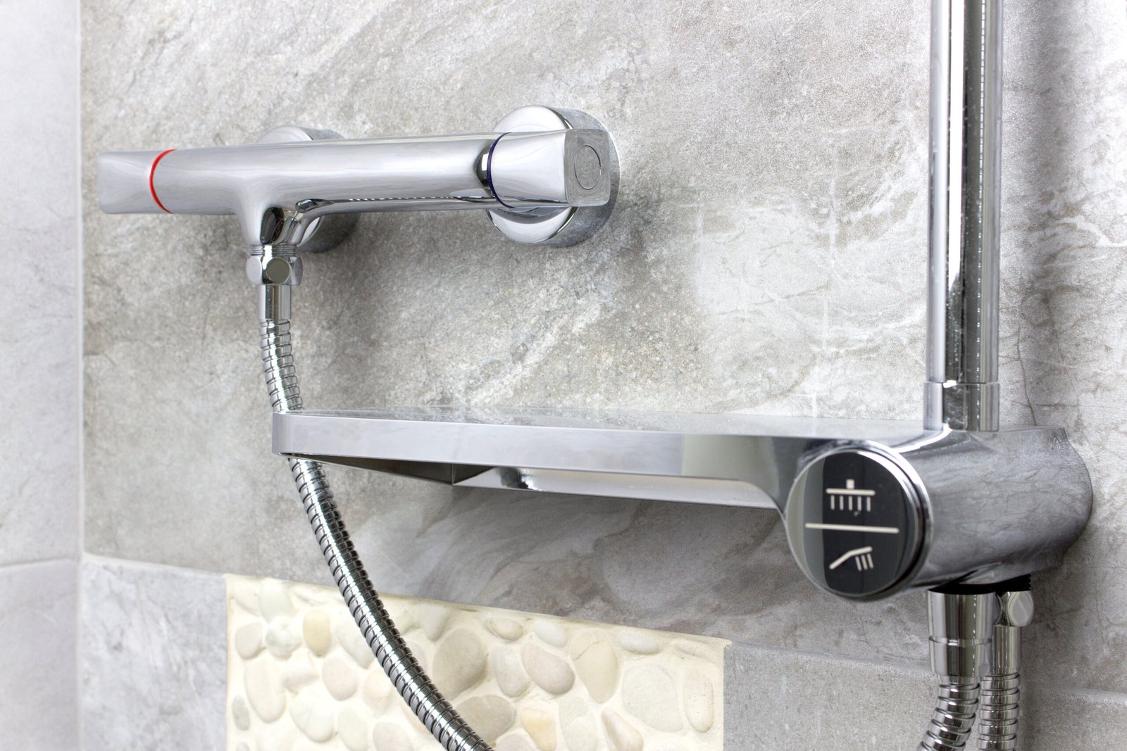 Robinet thermostatique : comment choisir le bon modèle pour votre salle de bain