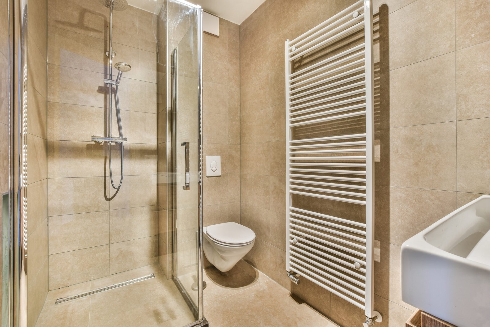 Receveur de douche extra-plat : avantages et pose